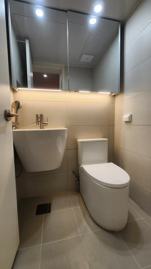 세면대와 도기를 교체한 빌라화장실리모델링 시공